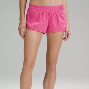 Lululemon Hotty Hot LR Short 2.5” Lined